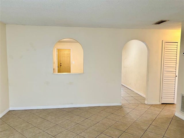 4 of 11 - 6602 Palomar Pkwy, Fort Pierce, FL