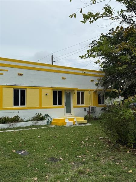 4 of 26 - 401-403 Ne 14th Ave, Fort Lauderdale, FL