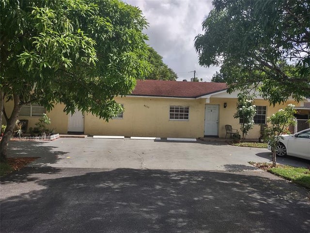 1 of 18 - 6111 Sw 32nd St, Miramar, FL