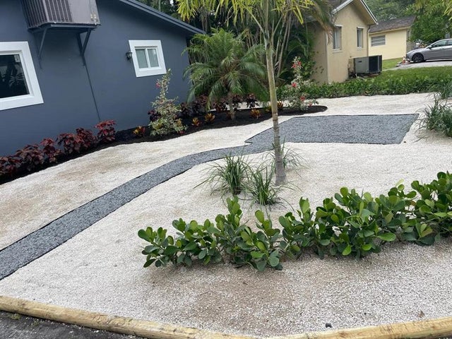 2 of 8 - 4021 Sw 54th Ct, Fort Lauderdale, FL