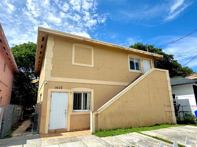 2 of 16 - 1601 Nw 62nd Ter, Miami, FL