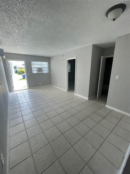 3 of 14 - 2301 Nw 23rd Ln #1-2, Fort Lauderdale, FL