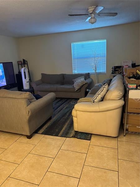 1 of 8 - 931 - 933 Sw 16th Pl, Fort Lauderdale, FL