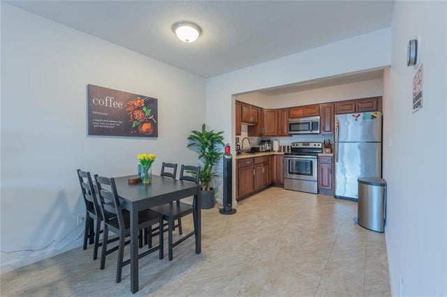 2 of 14 - 210 -216 Ne 40th St, Oakland Park, FL