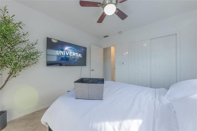 4 of 14 - 210 -216 Ne 40th St, Oakland Park, FL