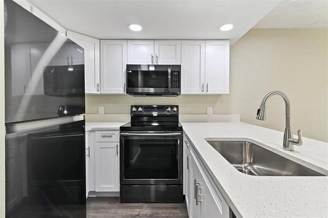 2 of 14 - 3450 - 3460 Ne 13th Ave, Oakland Park, FL