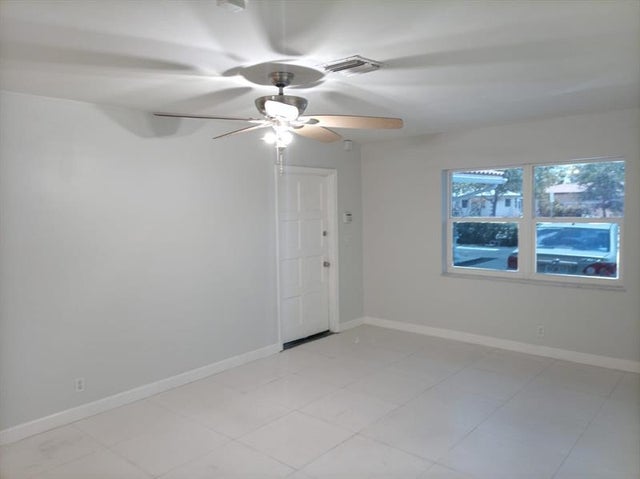 3 of 27 - 4000 Nw Woodside Dr, Coral Springs, FL