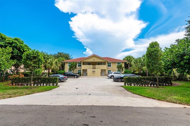 2 of 55 - 8706 Nw 35th St, Coral Springs, FL