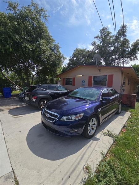 2 of 7 - 6760 - 6762 Nw 6th Ct, Miami, FL