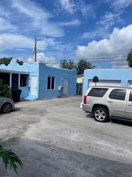 3 of 15 - 1125 N F Street, Lake Worth, FL