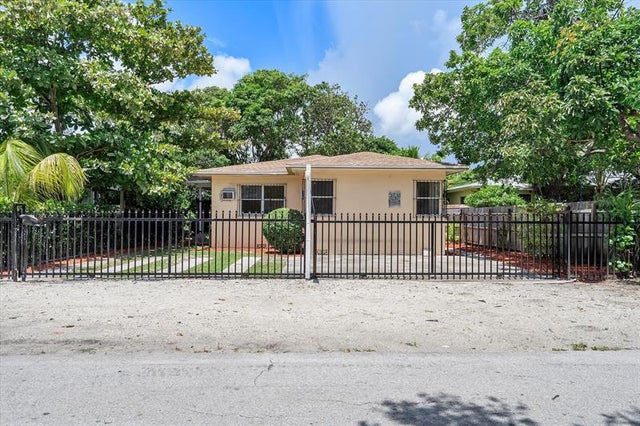 1 of 16 - 7530 Ne 3rd Ave, Miami, FL