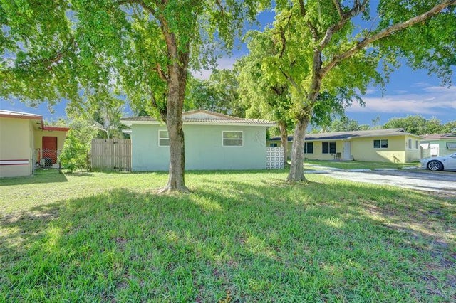 3 of 71 - 260-268 Ne 41st St, Oakland Park, FL