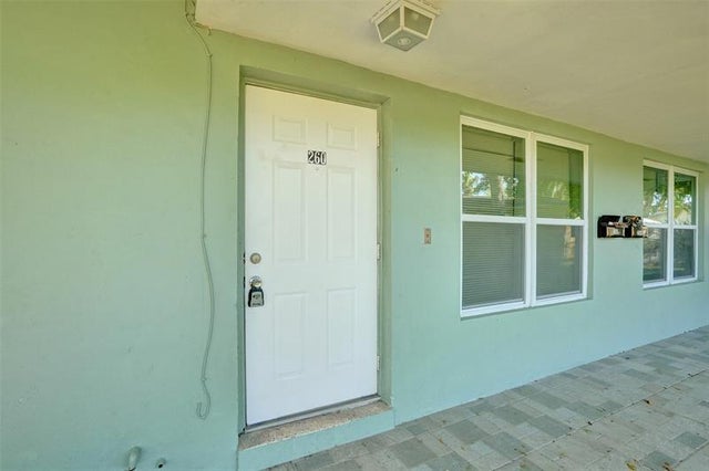 4 of 71 - 260-268 Ne 41st St, Oakland Park, FL