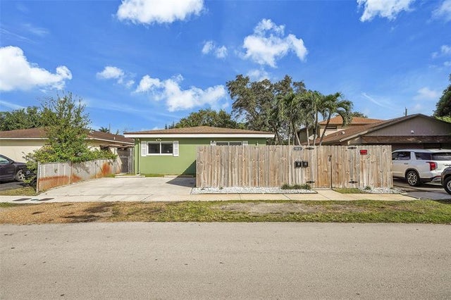 4 of 62 - 513 Sw 15th St, Fort Lauderdale, FL