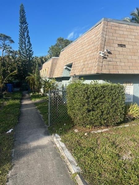 4 of 44 - 575 Nw 41st St, Fort Lauderdale, FL