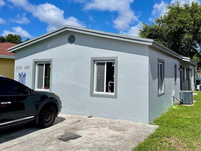 2 of 14 - 2229-31 Farragut St, Hollywood, FL