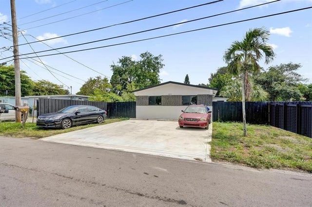 2 of 30 - 1810 Nw 9th St, Fort Lauderdale, FL