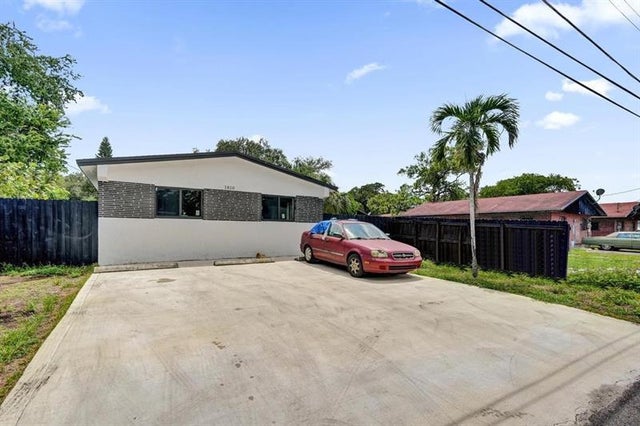 3 of 30 - 1810 Nw 9th St, Fort Lauderdale, FL