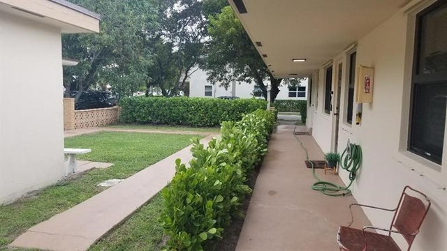 5 of 37 - N/A, Hallandale, FL