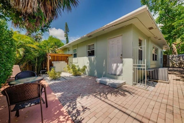 5 of 43 - 1115 Ne 15th Ave, Fort Lauderdale, FL
