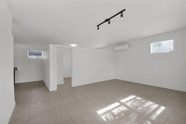 5 of 59 - 1116 S 17th Ave, Hollywood, FL