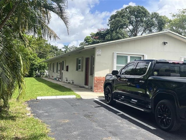 2 of 3 - 1851 Sw 25th St, Fort Lauderdale, FL