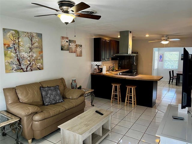 2 of 34 - 2678-2692 Nw 65th Ave, Margate, FL