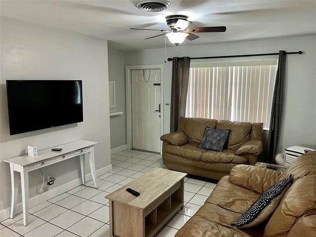 3 of 34 - 2678-2692 Nw 65th Ave, Margate, FL