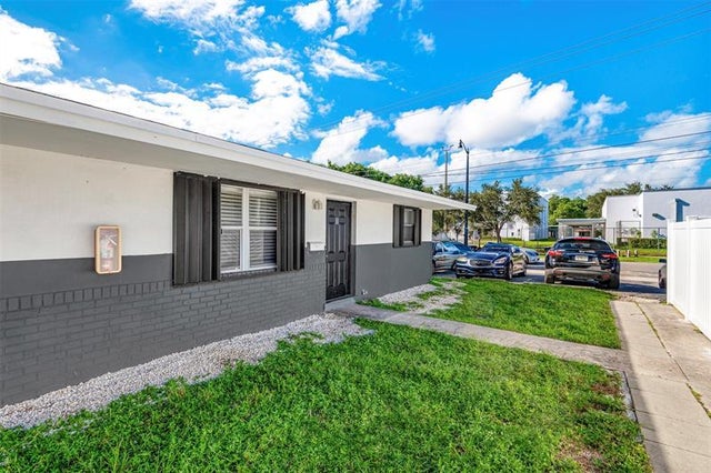 4 of 46 - 404 Ne 4th St #1-2, Pompano Beach, FL