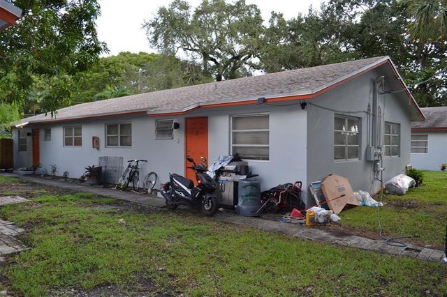 2 of 32 - 870 Sw 28th St, Fort Lauderdale, FL