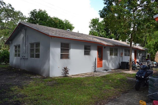 3 of 32 - 870 Sw 28th St, Fort Lauderdale, FL