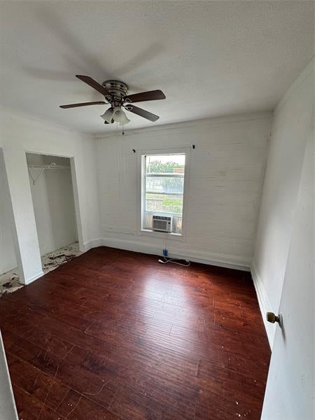 5 of 13 - 201 N 17th St, Fort Pierce, FL