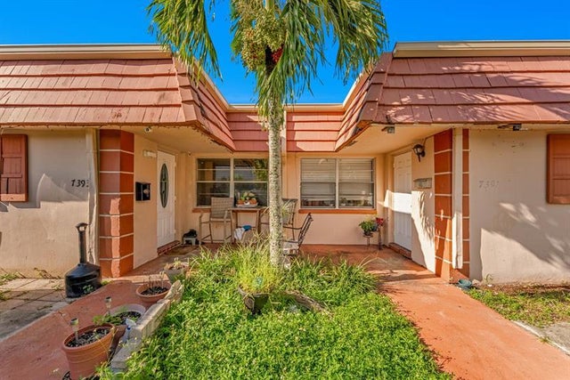 1 of 37 - 7391 Nw 76th St, Tamarac, FL