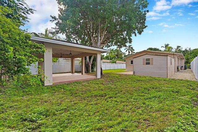 5 of 23 - 236-238 Sw 7th St, Dania, FL