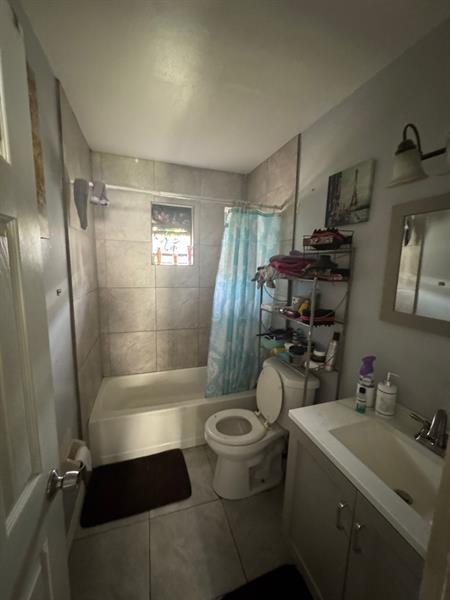 3 of 11 - 2610 Nw 14th St, Fort Lauderdale, FL