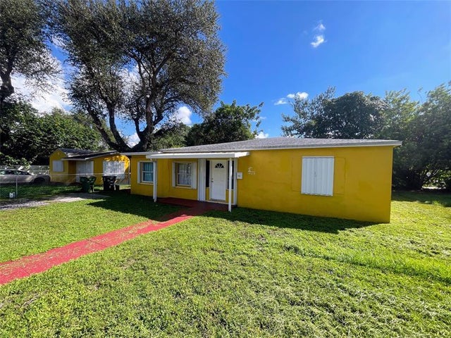 4 of 50 - 14215-14225 Ne 9th Ave, North Miami, FL