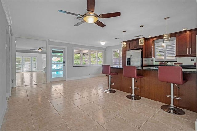 5 of 38 - 924 Ne 23rd Dr, Wilton Manors, FL