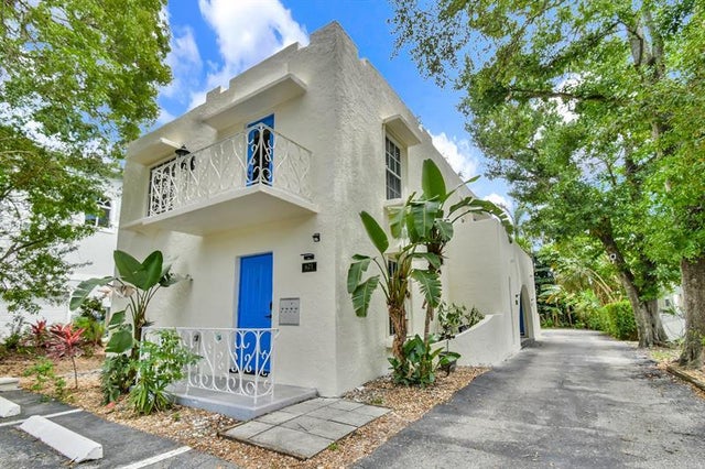 1 of 95 - 621 Ne 28th St, Wilton Manors, FL