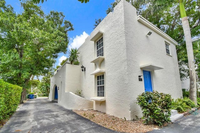 2 of 95 - 621 Ne 28th St, Wilton Manors, FL