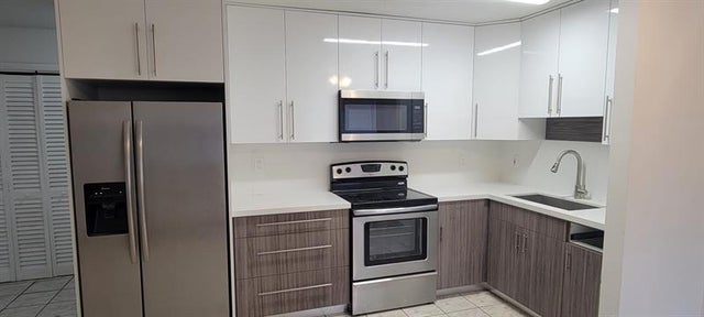 4 of 23 - 2245 Sheridan St, Hollywood, FL