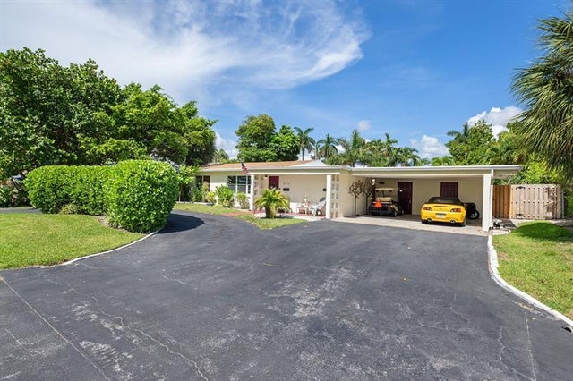 4 of 14 - 2713 Ne 33rd Ave, Fort Lauderdale, FL