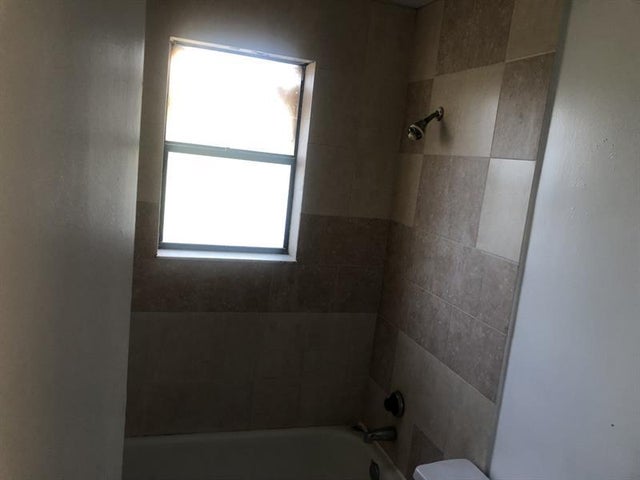 5 of 22 - 3700 Nw 116th Ter, Coral Springs, FL