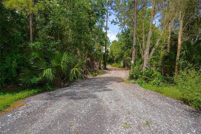 4 of 39 - 17987 32nd Lane N, Loxahatchee, FL