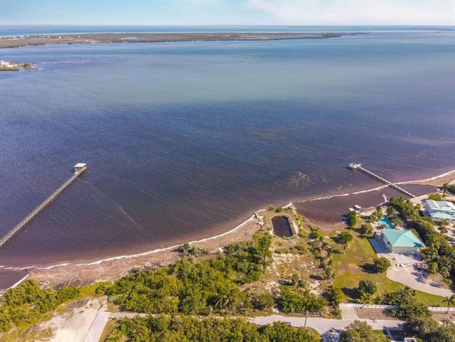 1 of 15 - 1261 Avenue A, Big Pine Key, FL
