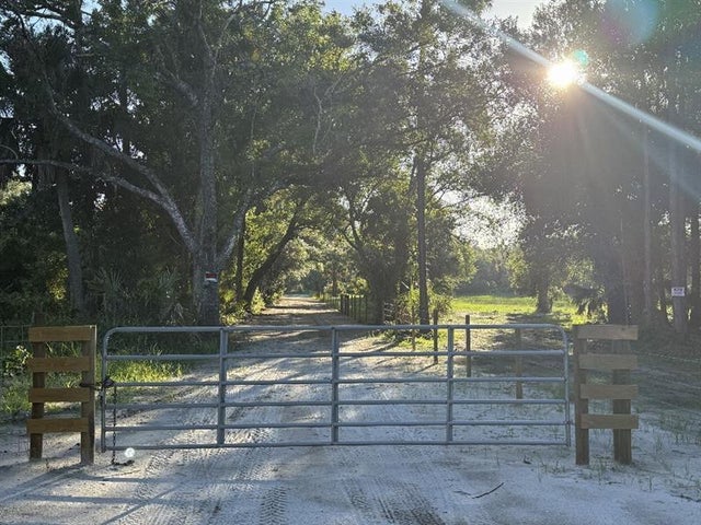 1 of 20 - 0 Unassigned, Palm City, FL
