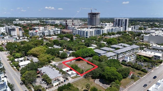1 of 3 - 412 Ne 2nd Ave, Fort Lauderdale, FL