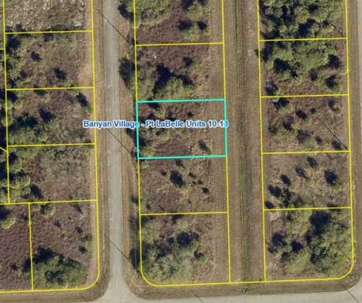 352 Phoenix Ter, Banyan Village