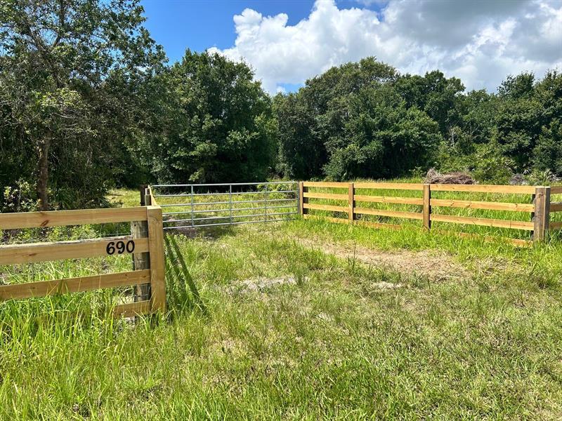 690 Ne 144th Dr, Okeechobee