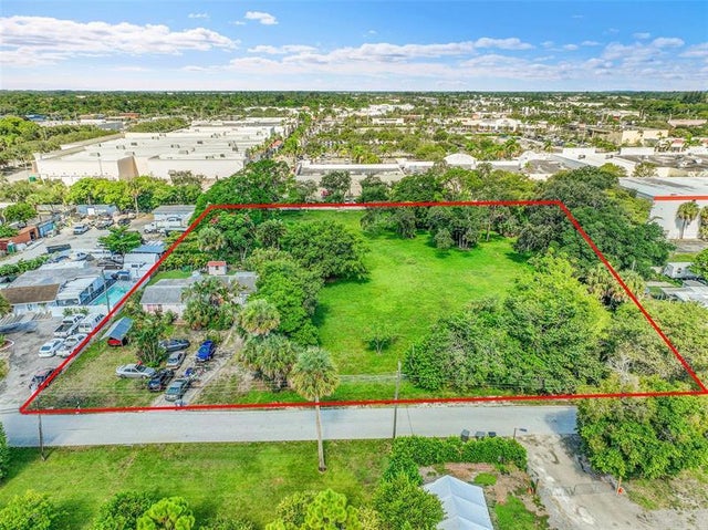 1 of 10 - 1865 Donnell Rd, West Palm Beach, FL
