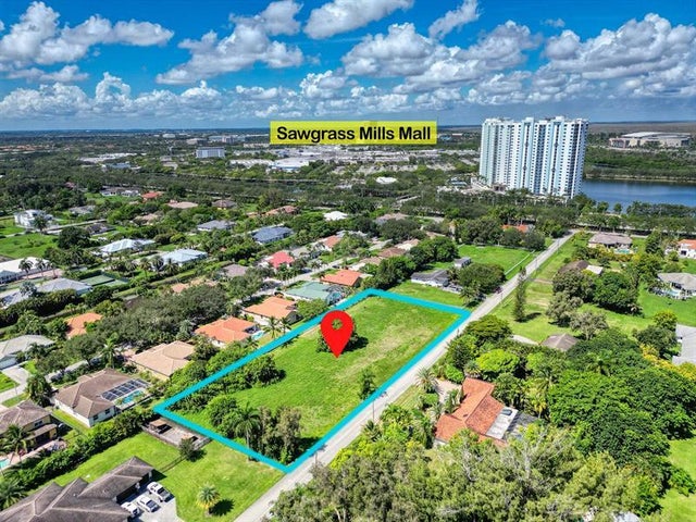 4 of 8 - 12150 Nw 27th St, Plantation, FL